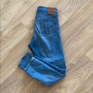 Levi’s Wedgie Straight Leg Jeans